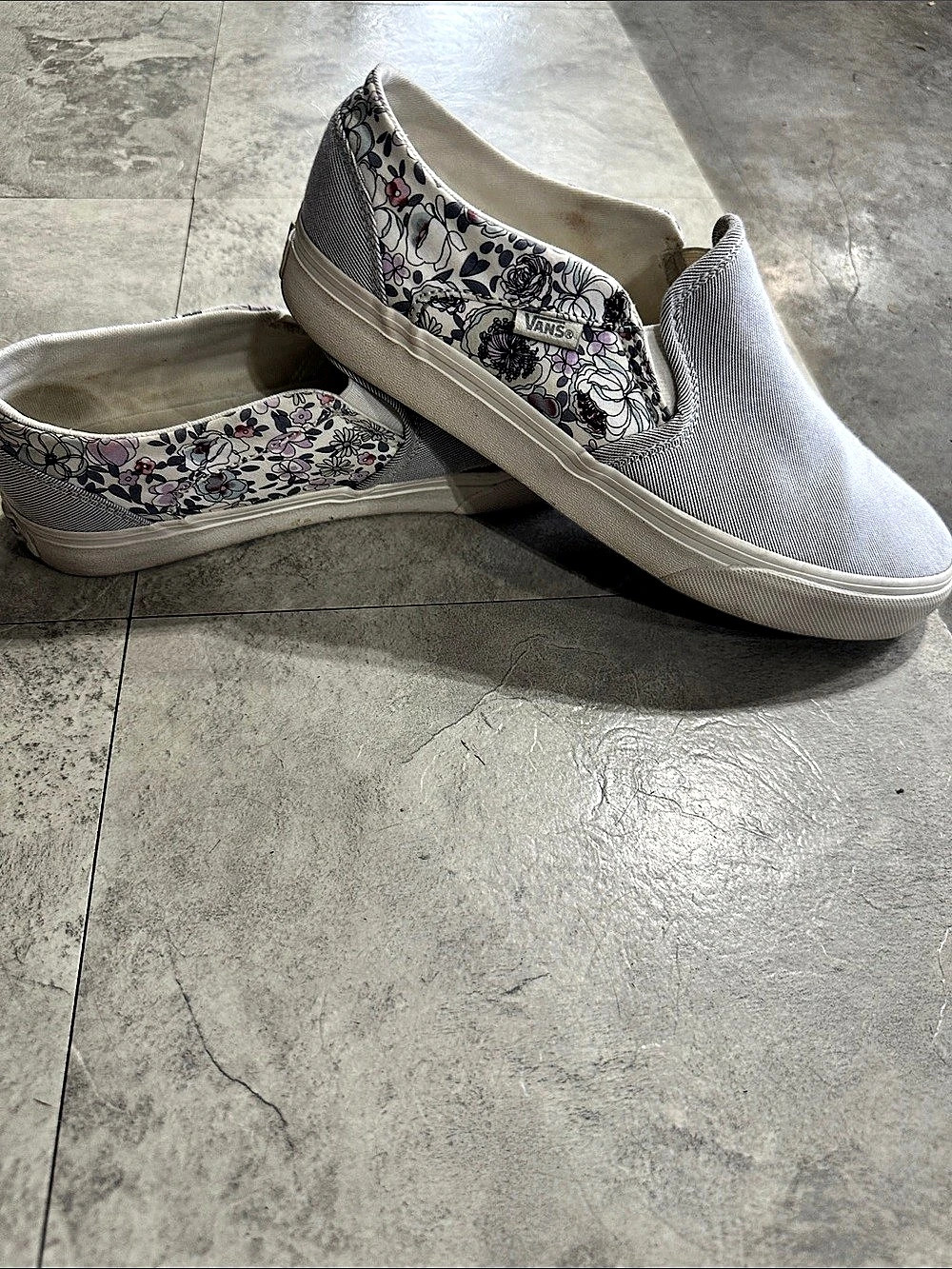 Vans Classic Slip-On Floral Sneakers White & Gray US 9